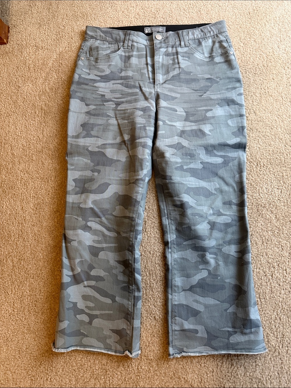 Wit & Wisdom Ab Solution High Waist Dusty Slate color Ankle Jeans Size 14.